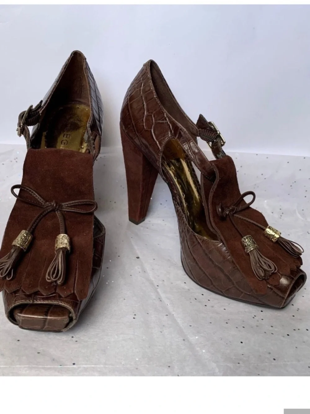 BCBGirls Malaya Brown Platform Peep Toe Sandal Fringe Tassel Heels Sz 7